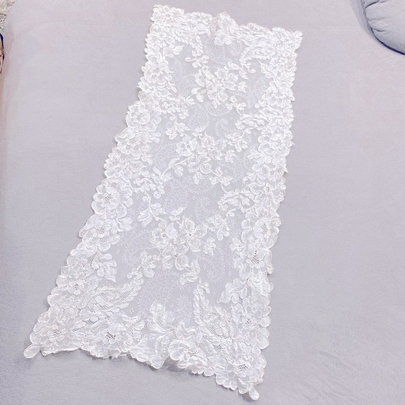 Vintage Crocheted Lace Dresser Table Cream Paisley Floral Runner Home Decor !! - Picture 5 of 8